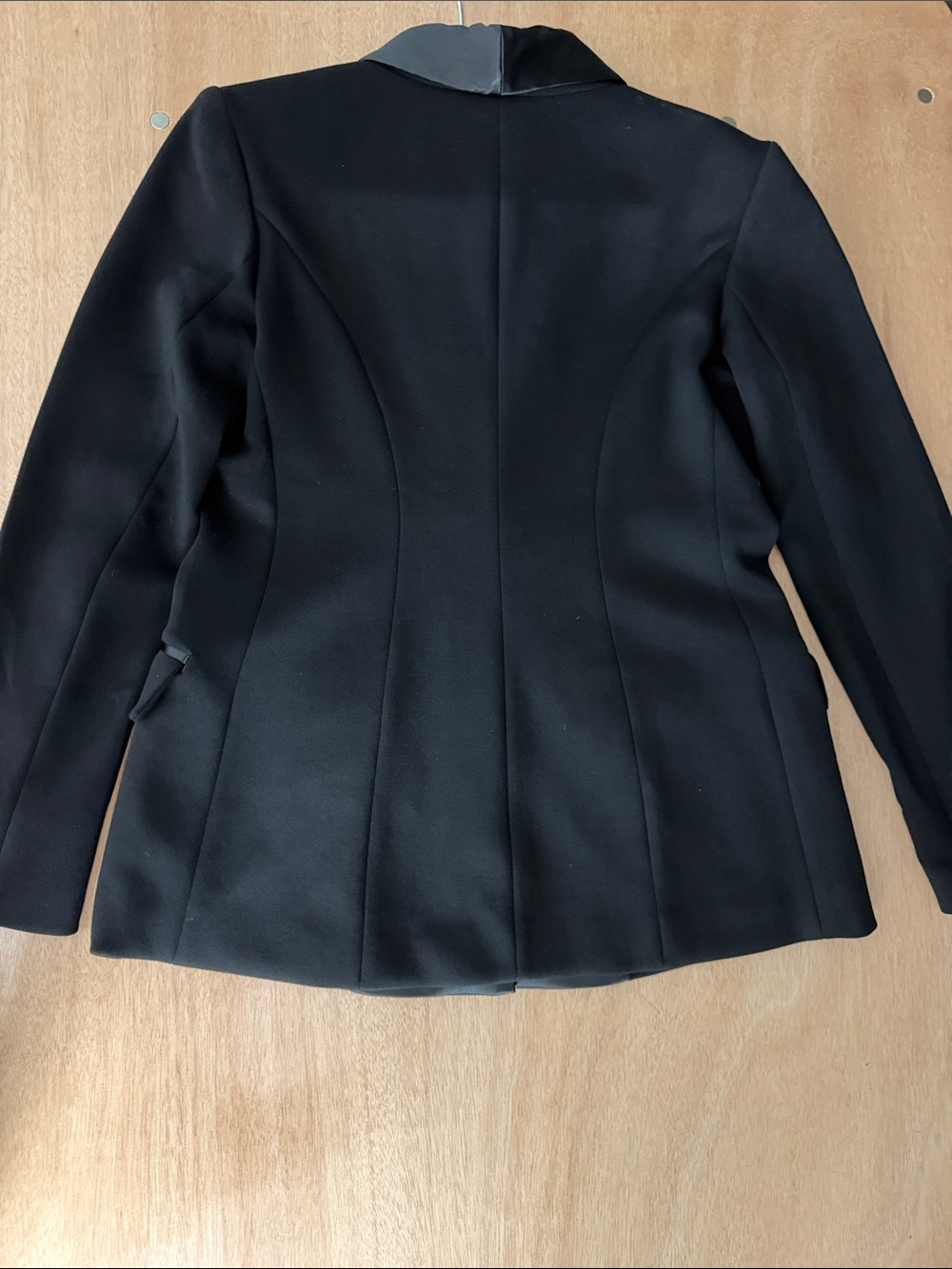 Carbon38 Black Satin-Trim Single-Button Blazer - Picture 8 of 12